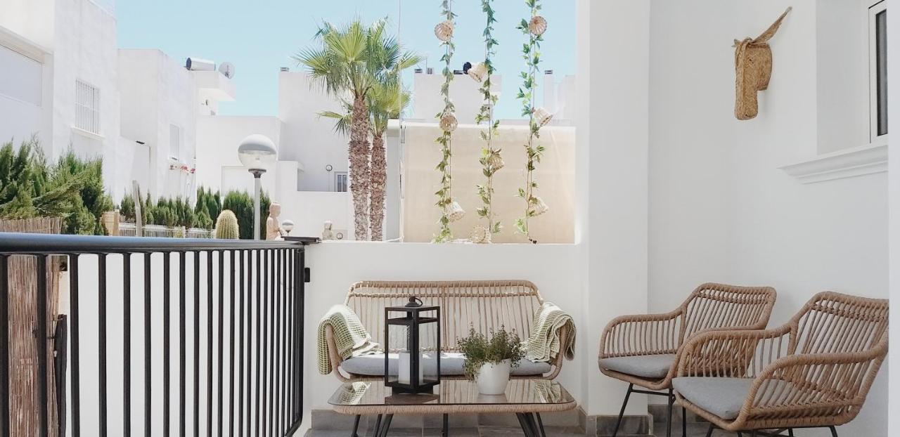 Modern Townhouse In Torrevieja, Costa Blanca Apartment Luaran gambar